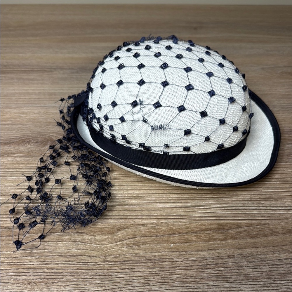 Vintage women’s hat
